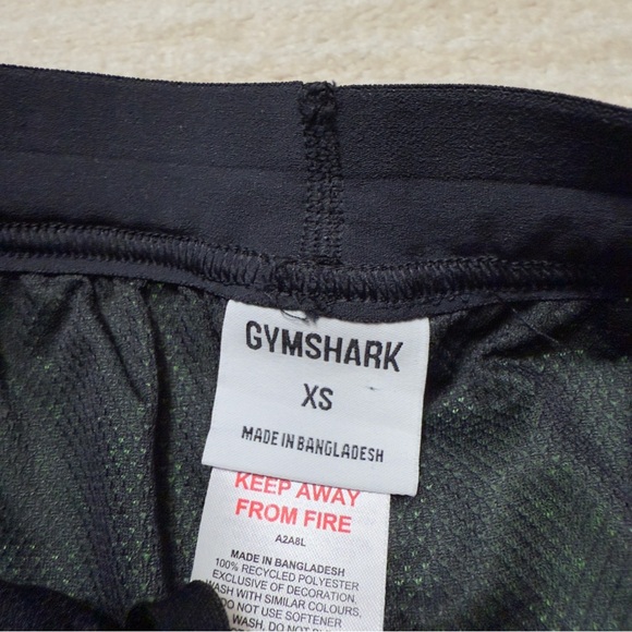 Gymshark Women's Fluo Lime Active Graphic Shorts XS Black Green - Picture 3 of 7